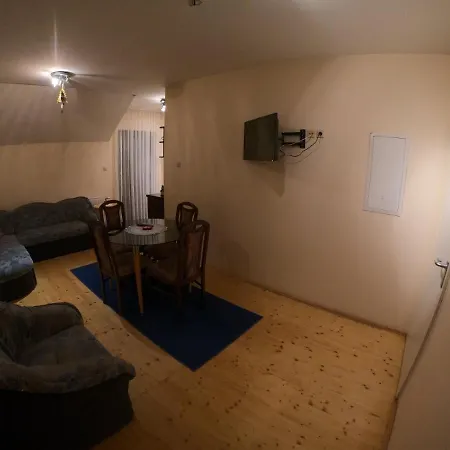 Jovanka Zlatibor Palisat