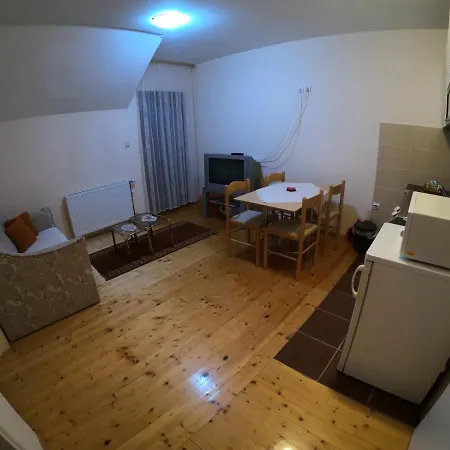 Jovanka Zlatibor Palisat