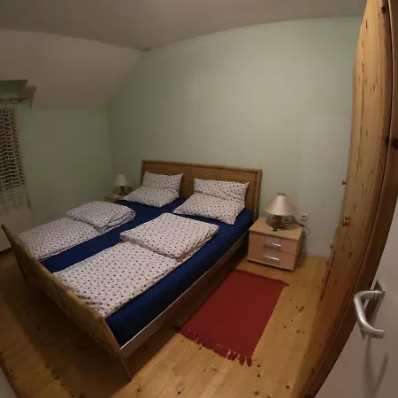 Jovanka Zlatibor Palisat