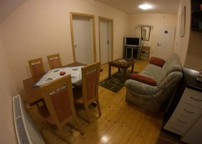 Jovanka Zlatibor Gasthuis Palisat